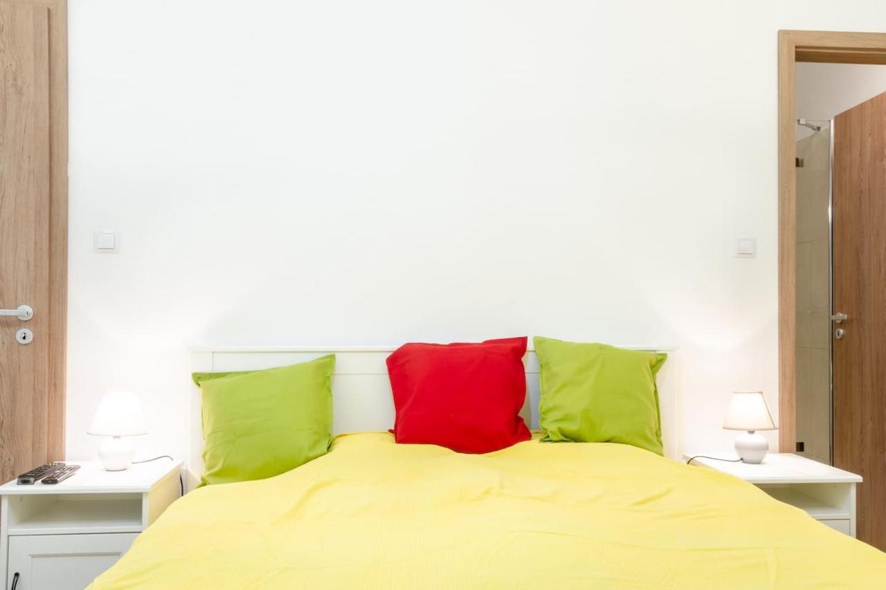 3 En Suit Bedroom Flat In The Main Centre For 6Ppl, 3Bdr,3Bthr,Ac Budapeszt Zewnętrze zdjęcie