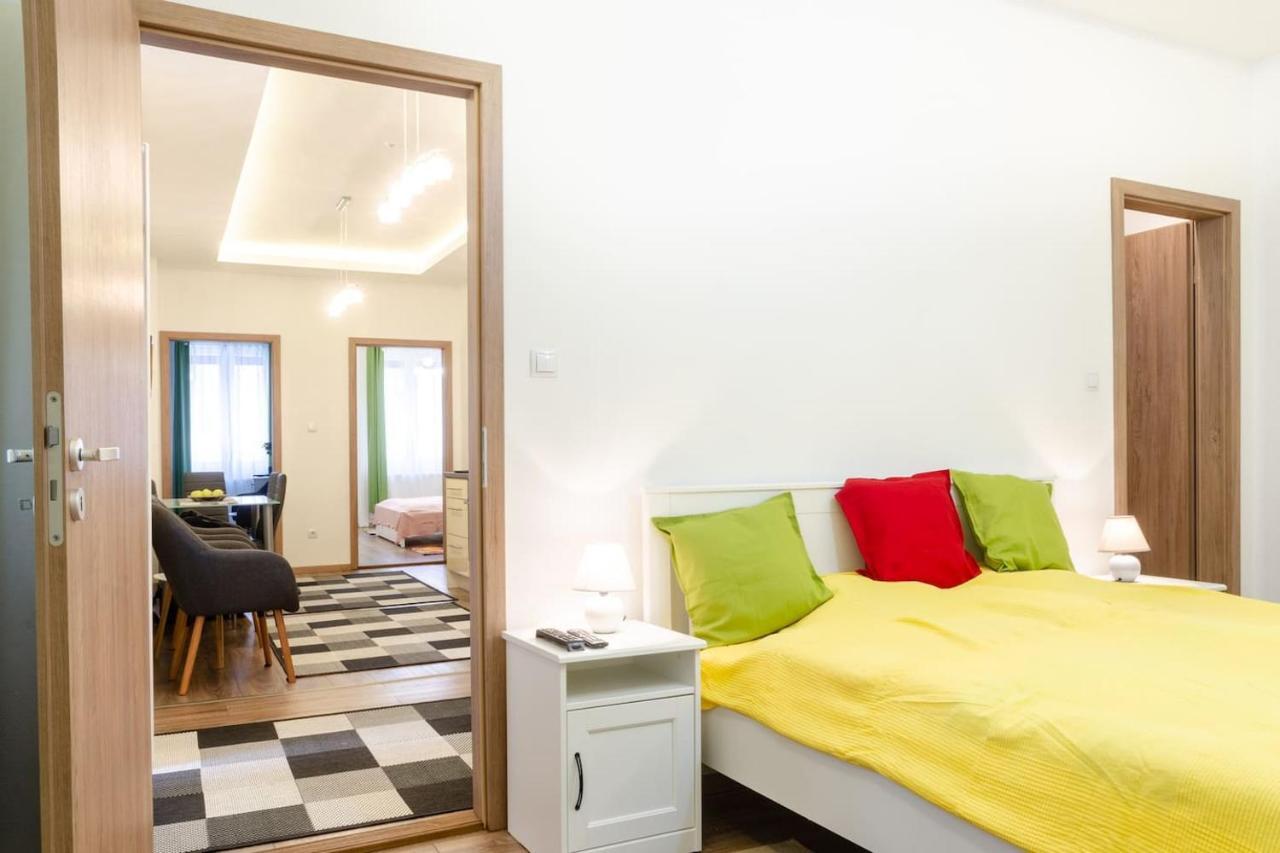 3 En Suit Bedroom Flat In The Main Centre For 6Ppl, 3Bdr,3Bthr,Ac Budapeszt Zewnętrze zdjęcie